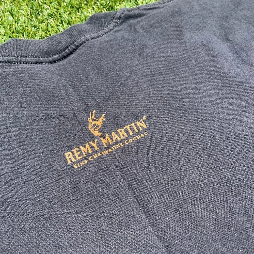 VTG 00’s / Y2K Remy Martin Liquor Faded Black Tee